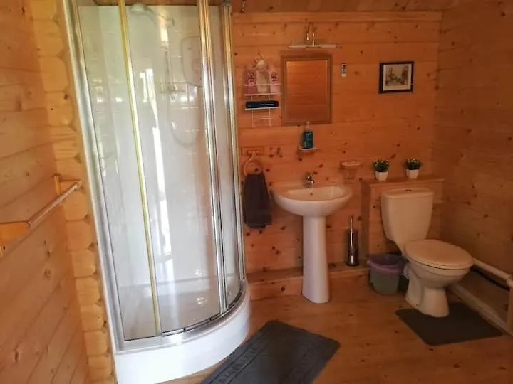The 'Shed' Log Cabin, Bishop Sutton Bristol Apartment